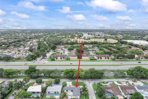 Villa ou maison à vendre à Miramar, Floride: 3 chambres, 123.37 m2 № 1943614 - photo 6