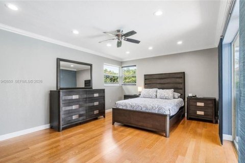 Villa ou maison à louer à Hollywood, Floride: 6 chambres, 298.03 m2 № 1999312 - photo 24