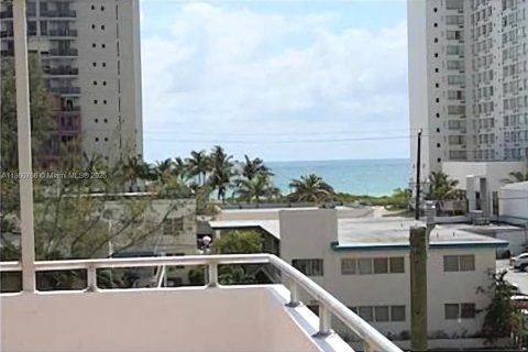 Купить кондоминиум в Майами-Бич, Флорида 1 спальня, 48.22м2, № 1892063 - фото 6