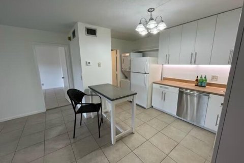 Copropriété à louer à West Palm Beach, Floride: 1 chambre, 73.58 m2 № 2269181 - photo 3
