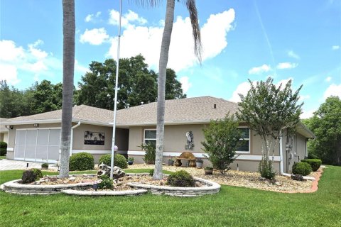 House in Leesburg, Florida 3 bedrooms, 158.68 sq.m. № 2092220