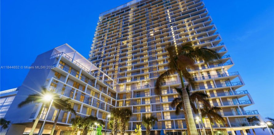 Condo à Sunrise, Floride, 2 chambres № 1839749