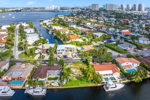 Terreno en venta en North Miami Beach, Florida № 1937863 - foto 8