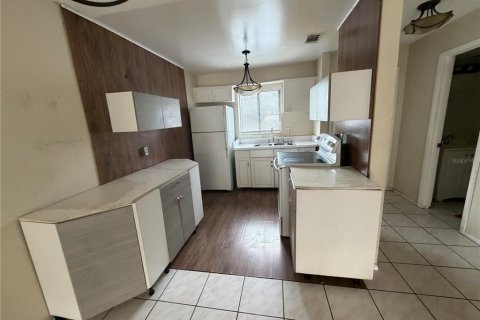 Copropriété à vendre à Orlando, Floride: 2 chambres, 97.36 m2 № 2098840 - photo 4