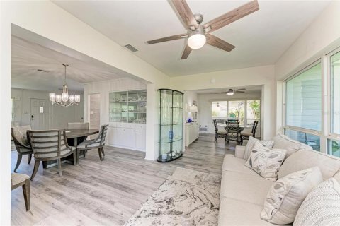 Casa en venta en Sarasota, Florida, 3 dormitorios, 182.46 m2 № 1551035 - foto 19