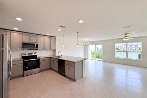 Townhouse in Fort Myers, Florida 2 bedrooms № 2044422