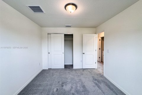 Townhouse in Fort Myers, Florida 2 bedrooms № 2044422 - photo 10