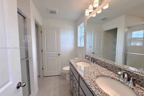 Townhouse in Fort Myers, Florida 2 bedrooms № 2044422 - photo 16