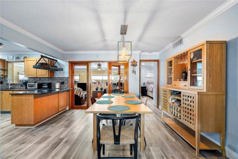 House in Fort Lauderdale, Florida 4 bedrooms, 136.66 sq.m. № 1890804 - photo 15