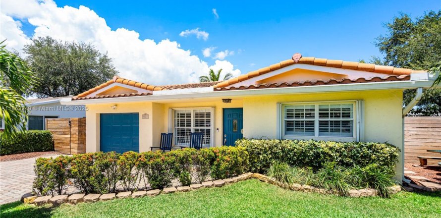 House in Fort Lauderdale, Florida 4 bedrooms, 136.66 sq.m. № 1890804