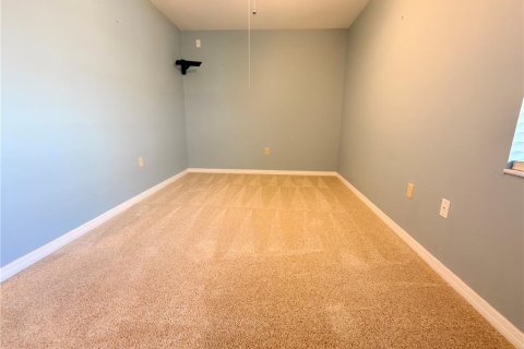 House in Sebring, Florida 2 bedrooms, 114.64 sq.m. № 2198982 - photo 9