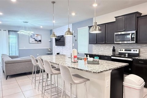 House in Davenport, Florida 8 bedrooms, 374.95 sq.m. № 1903166 - photo 5