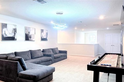House in Davenport, Florida 8 bedrooms, 374.95 sq.m. № 1903166 - photo 28