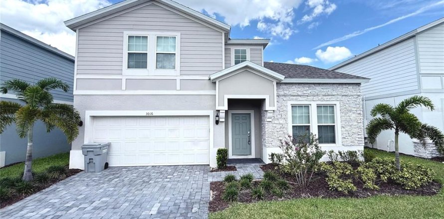 House in Davenport, Florida 8 bedrooms, 374.95 sq.m. № 1903166