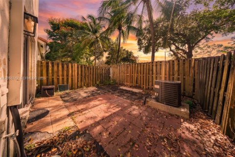 Touwnhouse à vendre à Homestead, Floride: 3 chambres, 147.16 m2 № 2276464 - photo 23