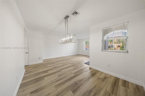 Touwnhouse à vendre à Homestead, Floride: 3 chambres, 147.16 m2 № 2276464 - photo 6