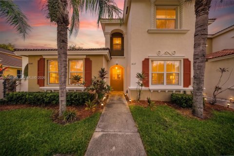 Touwnhouse à vendre à Homestead, Floride: 3 chambres, 147.16 m2 № 2276464 - photo 2