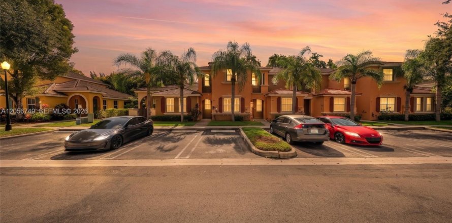 Touwnhouse à Homestead, Floride 3 chambres, 147.16 m2 № 2276464