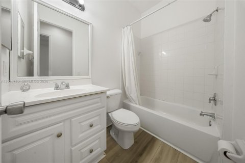 Touwnhouse à vendre à Homestead, Floride: 3 chambres, 147.16 m2 № 2276464 - photo 19