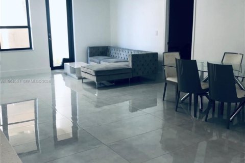 Condominio en Bal Harbour, Florida, 3 dormitorios № 2025708