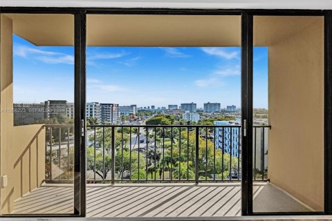 Copropriété à vendre à North Miami, Floride: 1 chambre, 72.65 m2 № 2027976 - photo 17