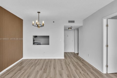 Copropriété à vendre à North Miami, Floride: 1 chambre, 72.65 m2 № 2027976 - photo 13
