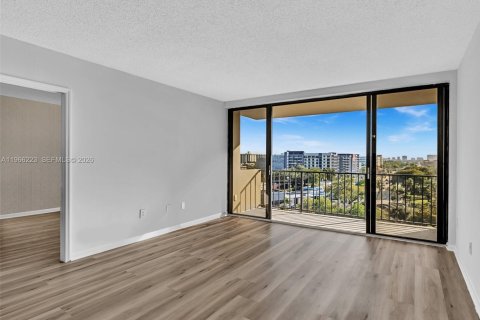 Copropriété à vendre à North Miami, Floride: 1 chambre, 72.65 m2 № 2027976 - photo 12
