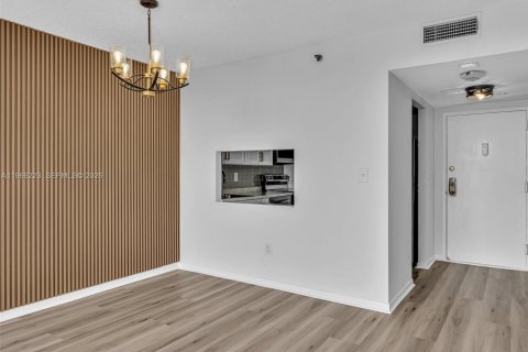 Copropriété à vendre à North Miami, Floride: 1 chambre, 72.65 m2 № 2027976 - photo 14