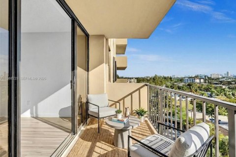 Copropriété à vendre à North Miami, Floride: 1 chambre, 72.65 m2 № 2027976 - photo 15