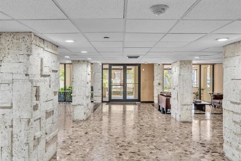 Copropriété à vendre à North Miami, Floride: 1 chambre, 72.65 m2 № 2027976 - photo 28