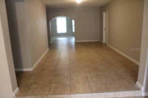 Casa en alquiler en Tampa, Florida, 4 dormitorios, 155.52 m2 № 1909148 - foto 3