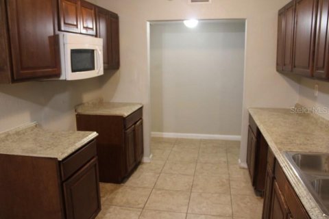 Casa en alquiler en Tampa, Florida, 4 dormitorios, 155.52 m2 № 1909148 - foto 7