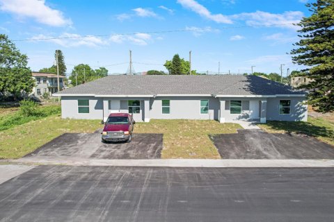 Touwnhouse à Belle Glade, Floride 3 chambres, 213.3 m2 № 2419396