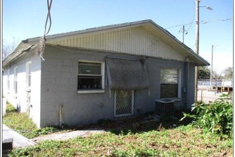 House in Tampa, Florida 2 bedrooms, 79.52 sq.m. № 1894130 - photo 3