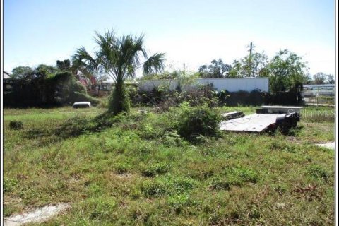 House in Tampa, Florida 2 bedrooms, 79.52 sq.m. № 1894130 - photo 6