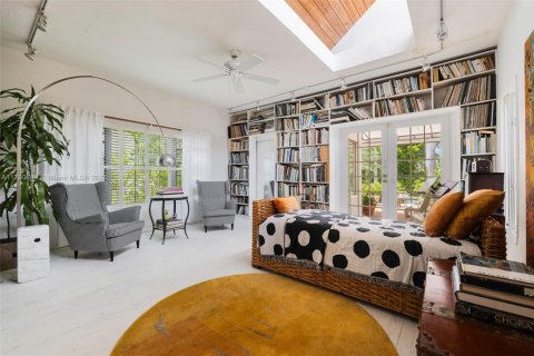 Купить виллу или дом в Майами-Бич, Флорида 6 спален, 421.31м2, № 2054413 - фото 18