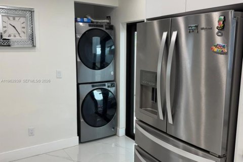 Casa en venta en Miami, Florida, 3 dormitorios, 115.57 m2 № 2024186 - foto 19