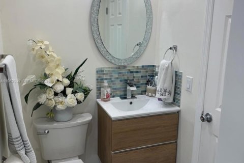 Casa en venta en Miami, Florida, 3 dormitorios, 115.57 m2 № 2024186 - foto 30