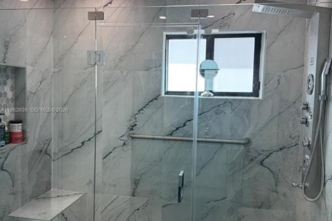 Casa en venta en Miami, Florida, 3 dormitorios, 115.57 m2 № 2024186 - foto 8