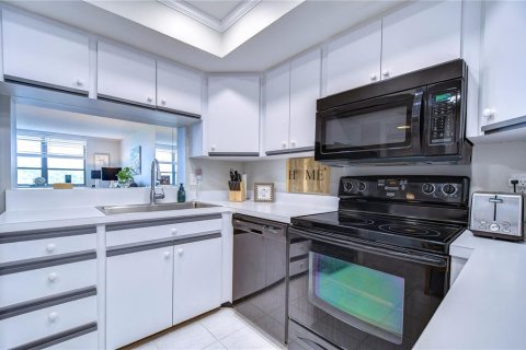 Купить кондоминиум в Клируотер, Флорида 3 комнаты, 75.25м2, № 2205753 - фото 15