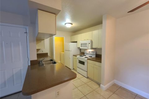 Condo in Orlando, Florida, 1 bedroom  № 2370832 - photo 5