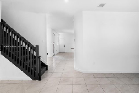 Casa en venta en Homestead, Florida, 4 dormitorios, 237.46 m2 № 2022675 - foto 19