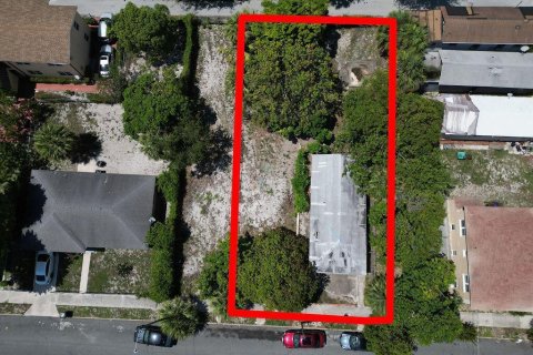 Villa ou maison à vendre à West Palm Beach, Floride: 2 chambres, 83.61 m2 № 2146375 - photo 2