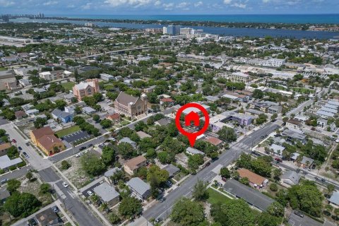 Villa ou maison à vendre à West Palm Beach, Floride: 2 chambres, 83.61 m2 № 2146375 - photo 4