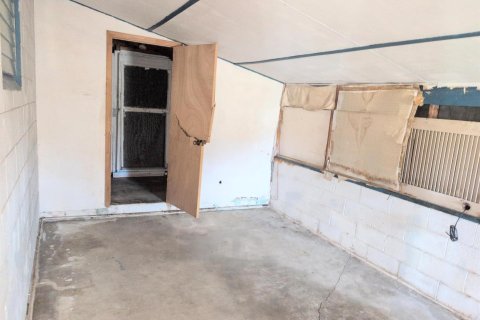 Villa ou maison à vendre à St. Lucie, Floride: 2 chambres, 84.91 m2 № 2245567 - photo 9