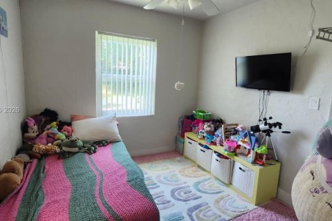 Casa en venta en Miami Gardens, Florida, 3 dormitorios, 99.87 m2 № 2063180 - foto 23