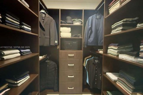 Copropriété à vendre à Miami, Floride: 2 chambres, 144.83 m2 № 1976881 - photo 22