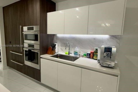 Copropriété à vendre à Miami, Floride: 2 chambres, 144.83 m2 № 1976881 - photo 10