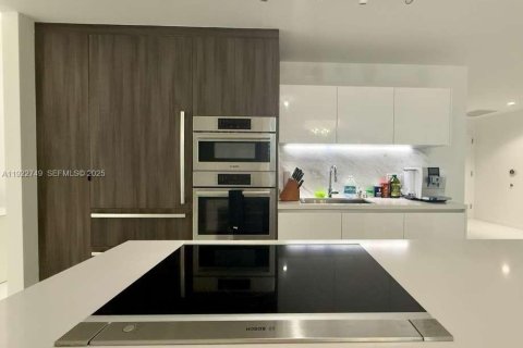 Copropriété à vendre à Miami, Floride: 2 chambres, 144.83 m2 № 1976881 - photo 11