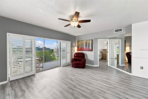 Copropriété à vendre à Largo, Floride: 3 chambres, 170.57 m2 № 2344756 - photo 3